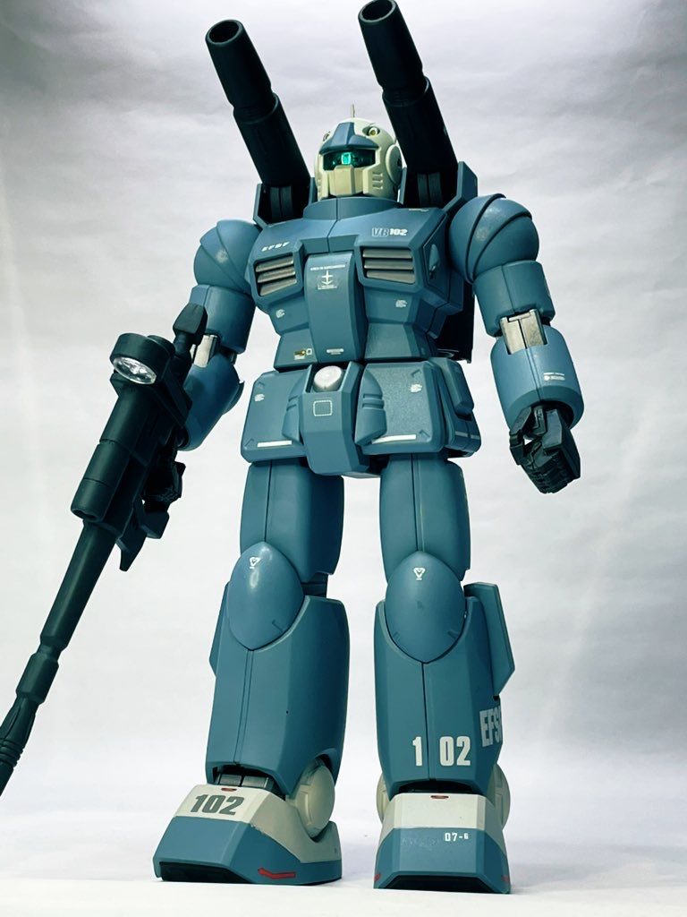 あ。コアファイターはたぶん変形したら崩壊すると思うのでこのまま内蔵したままで。