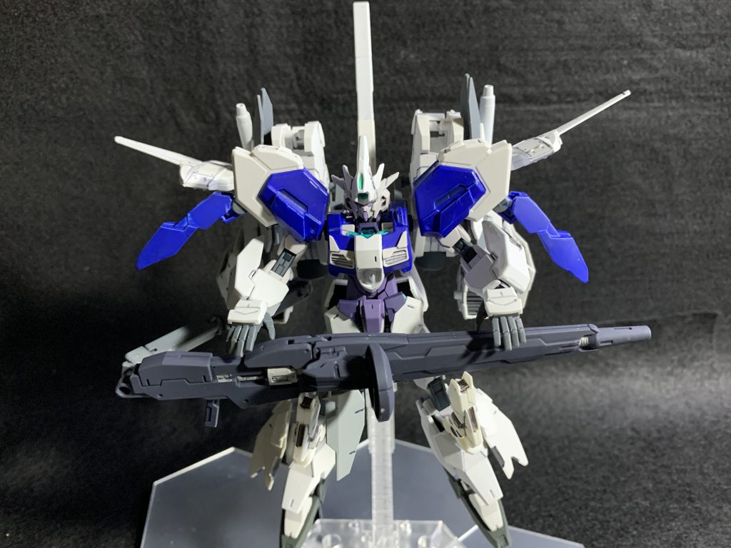 射撃武器が無かったのでテルテイムアームズのライフルを追加。さすがにインコムは再現できません。