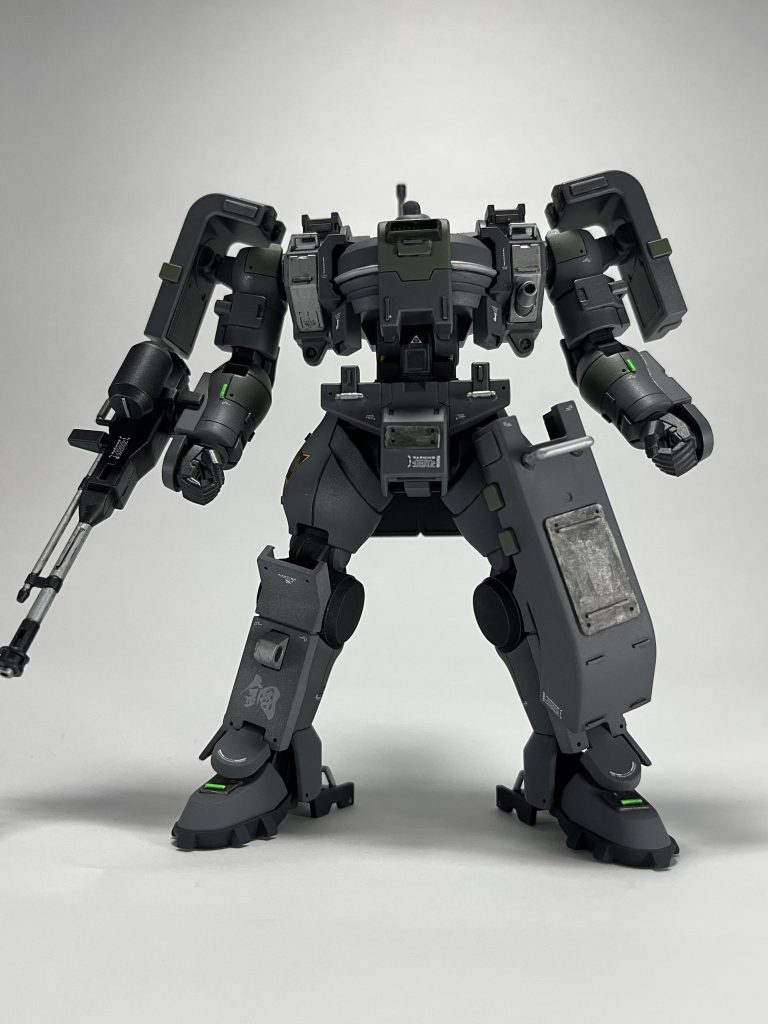 煽り角度は迫力がありますね。