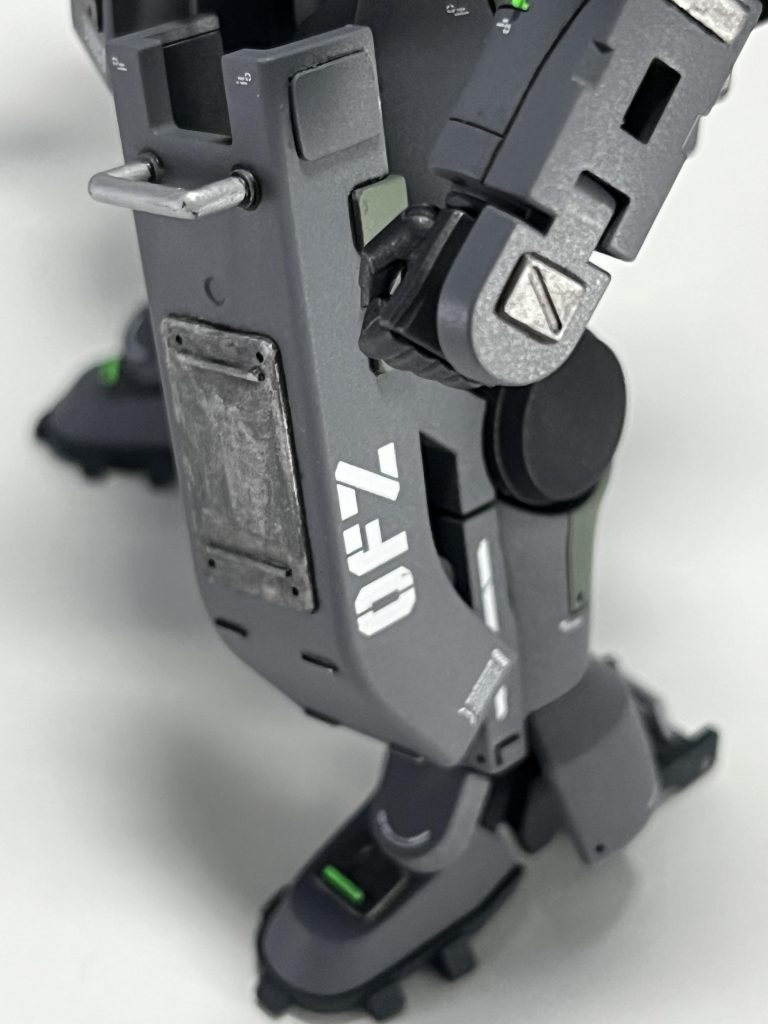 アカウント名を意識したOFZのデカールを貼りましたが、パッと見『orz 』に見えちゃいますね。