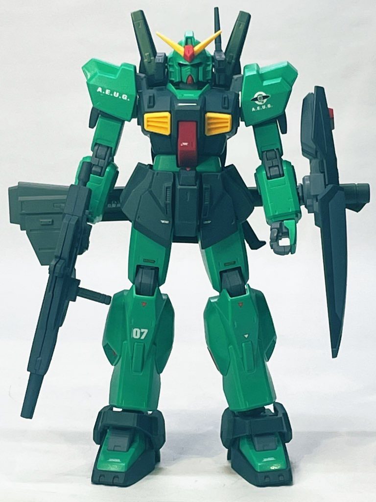 こんな感じでまた何かしら他MSのカラーレシピを参考に塗装制作したいと思います。