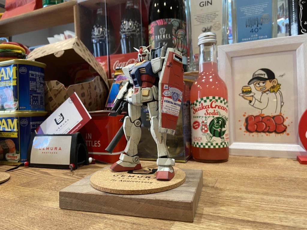 カラーリングはお店の雰囲気に合うように塗っています。まじまじ観ていく方や、これをきっかけに会話が生まれたりしているらしく、お客さんにも好評みたいで嬉しいです。ここまでご覧いただきありがとうございます！お店は埼玉の杉戸町。お近くにお立ち寄りの際はぜひ。マジで美味いです。（x.comhttps://x.comUEMURA BROTHERS (@uemurabrothers) / X