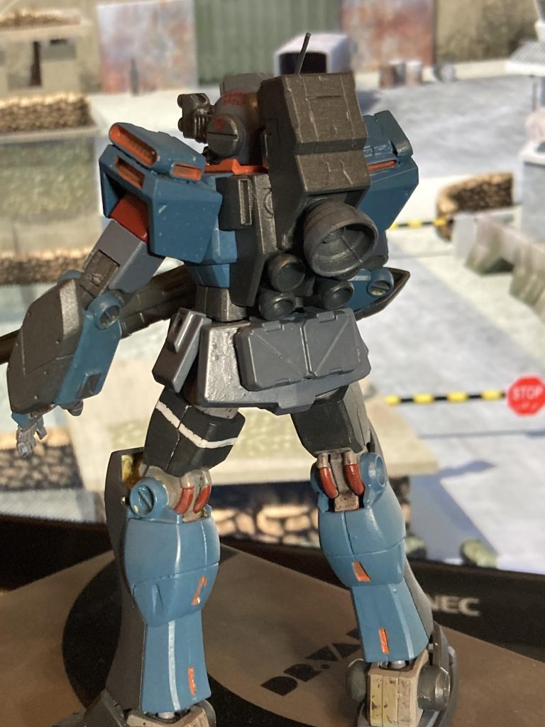 バックパックはビルダーズパーツで大型化！