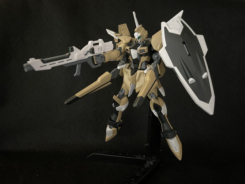 カラーリングは量産型ヒュッケバインMk-2をイメージしました。良い感じの地味さになったなぁと思います!