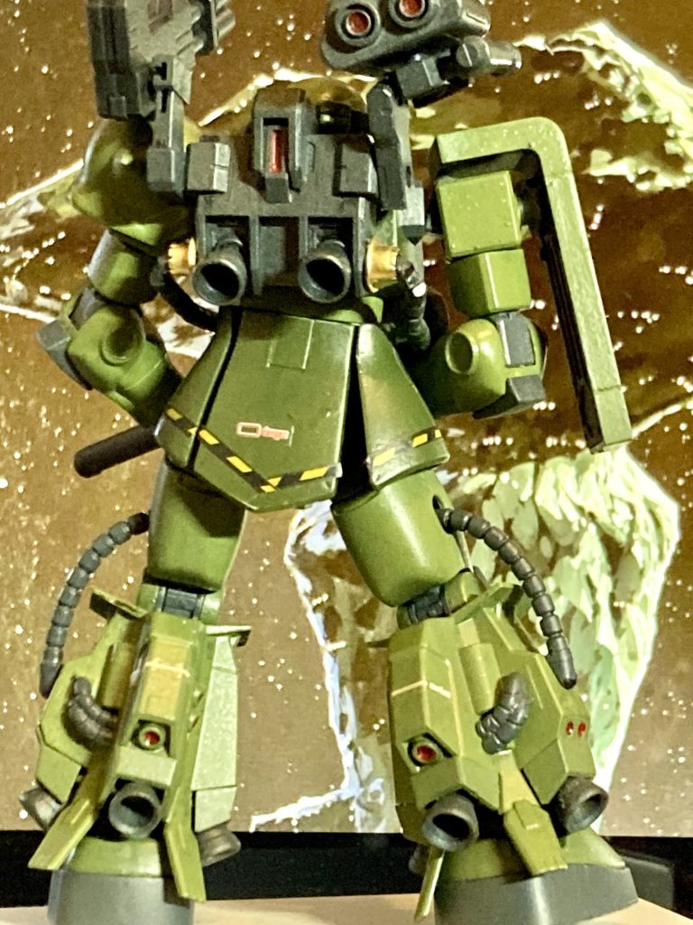 腰部のコーションマークってんでしょうか?黄色と黒のチェッカーが本当なんですけど、プリンターで作ろうかと思ったんですけど、ダイソーさんで、こんなもの見つけたので使いました^_^