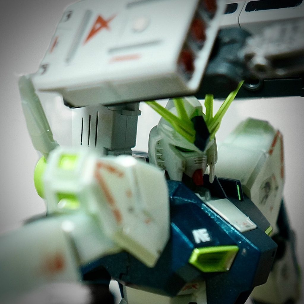 νガンダム νGUNDAM（サイコフレーム発光イメージカラー）by Pandaddy&Co.–3枚目/制作者：Pandaddy