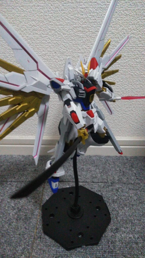 日本刀の対艦刀かっこいい(gundam-kao3)