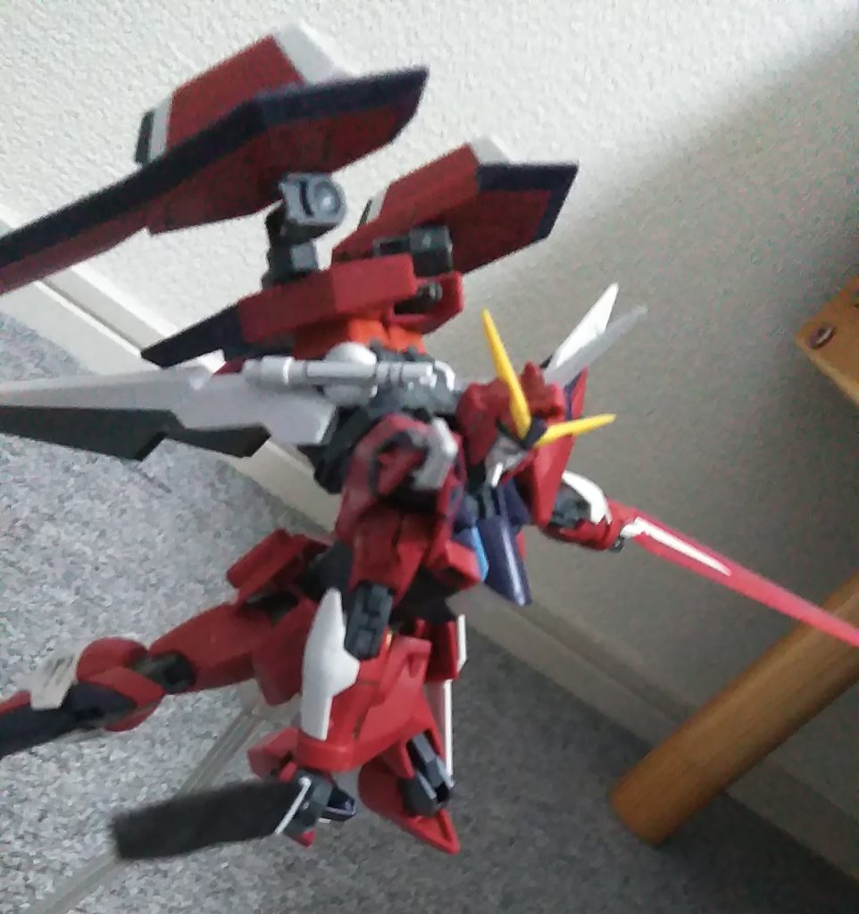 武器がたくさんあるんです(gundam-kao5)