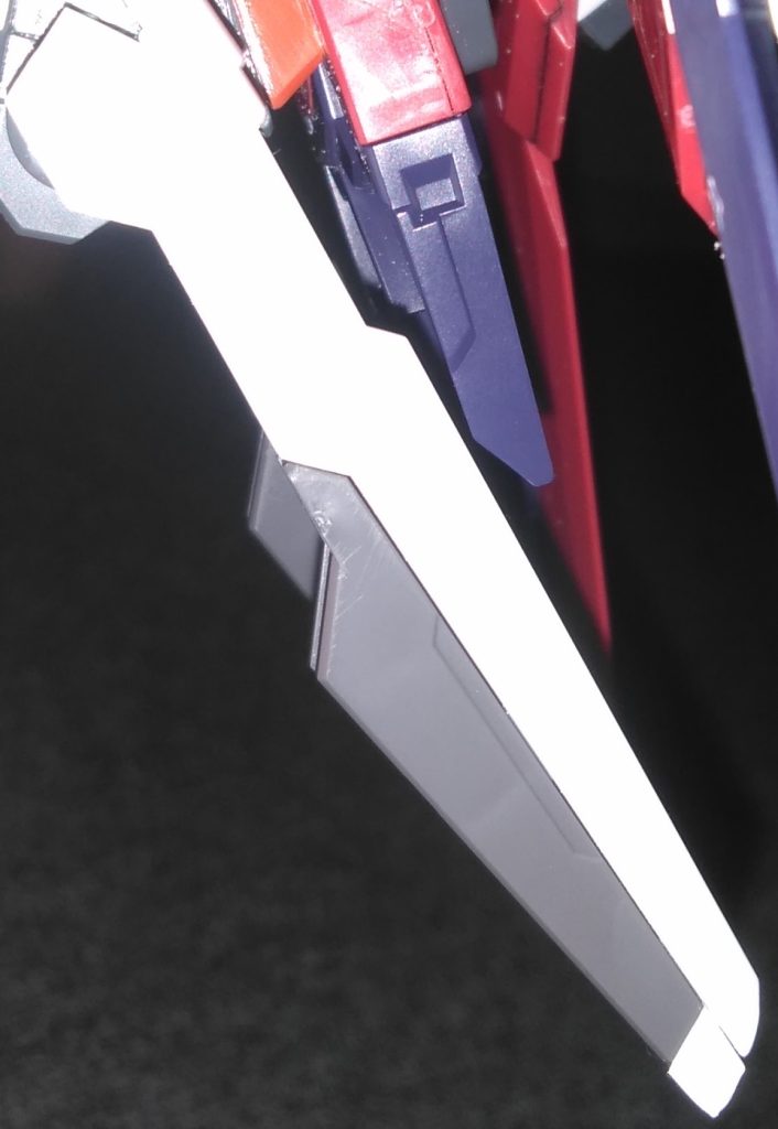 エアリアル（改修型）のシールドのパーツです　　　　　　　　　　　　　　　（深夜に撮ってません勝手になりました(gundam-kao10)） 