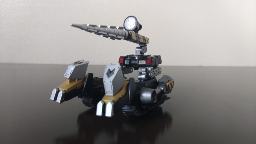 「ランド・コソドローン」掘削作業用に作られたコソドローン。強固な装甲と足場の悪い地形を走破する無限軌道を有している。