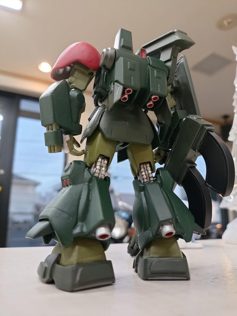 足のバーニアはジェガン風にしてみたり