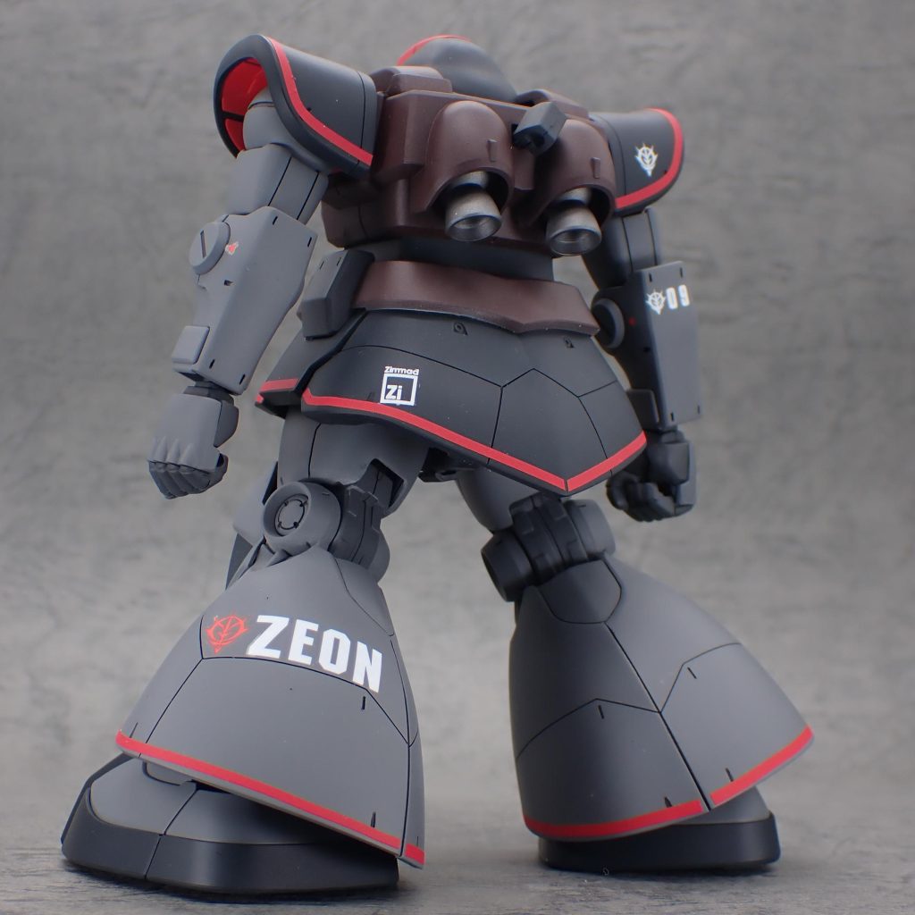 脚にデカいZEONデカールを貼るのが好き。