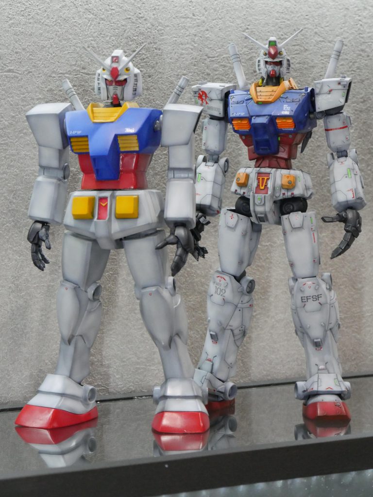 同じキットから作り分けた二体。