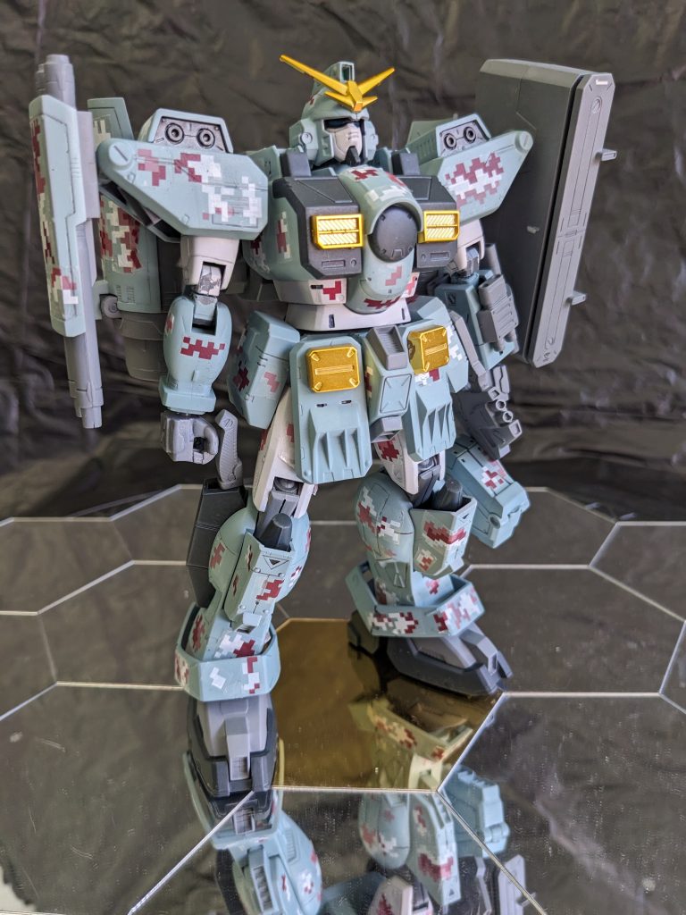 特に大きな改造などなく、合わせ目消して全塗装で仕上げています。