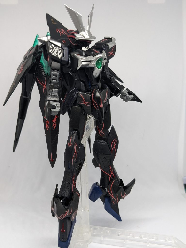 この機体のおかげでプラフスキー粒子の研究が飛躍的に進んだが、その分スペック上方くなりすぎ、製作者のニルスでも持て余すじゃじゃ馬な機体となってしまった。