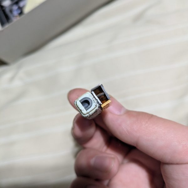 ビームサーベル入れるヤーツ