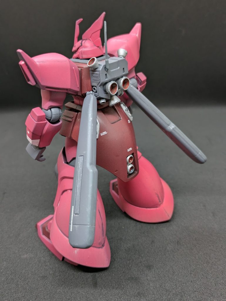 スラスターとバックパックは後のゲルグルマリーネにつながるのかな?キットはマリーネが先の発売でしたが、宇宙世紀だとイェーガーの方が後発なんでしたっけ?一年戦争時のゲルググでは最強の部類のようです。