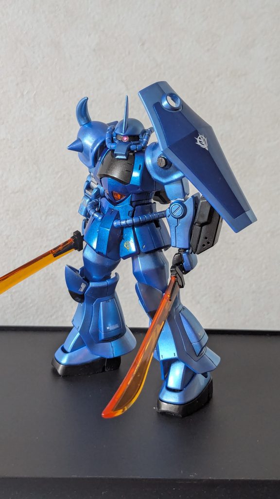 主な改修ポイント・肩アーマーの合わせ目消し・左肩アーマーのスパイク落とし＆盾装着・ボディパーツ合わせ目の段落ちモールド化・モノアイをハイキューパーツのものに変更・ブレードアンテナを少しだけシャープ化 