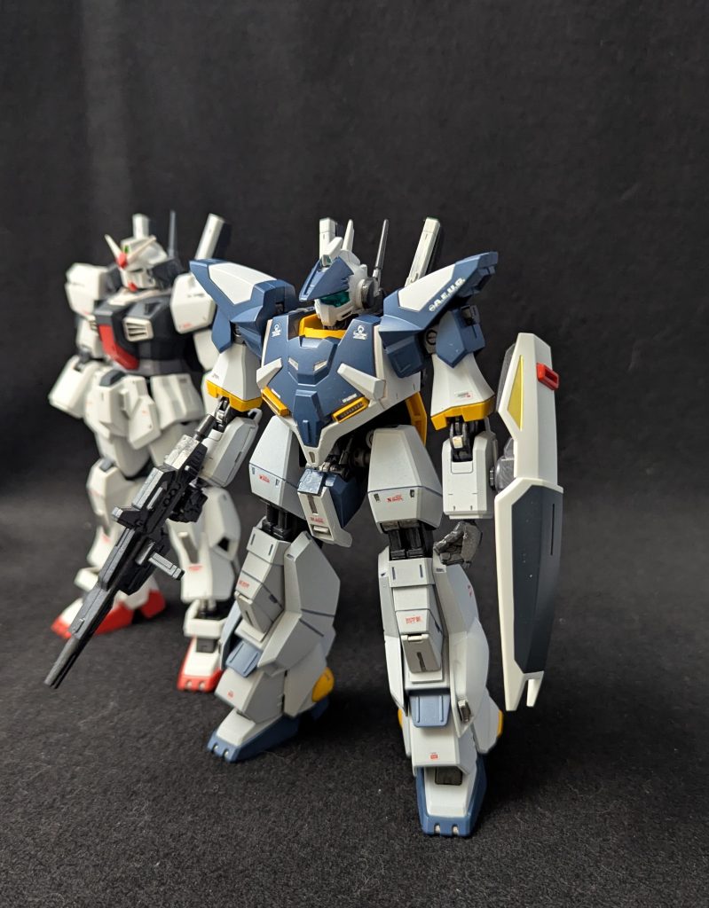 マークⅡの装備だと少し強そうなのでガンヴォルヴァから装備を貰いましたシールドはバーザム用にティターンズが用意していたものという脳内設定