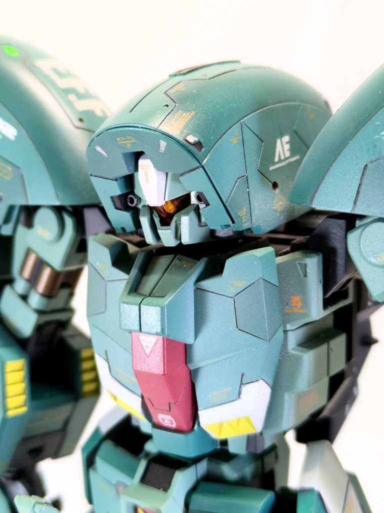 頭部を組んでて連想した「ファラオ」スジボリはけっこう細かく行いました。