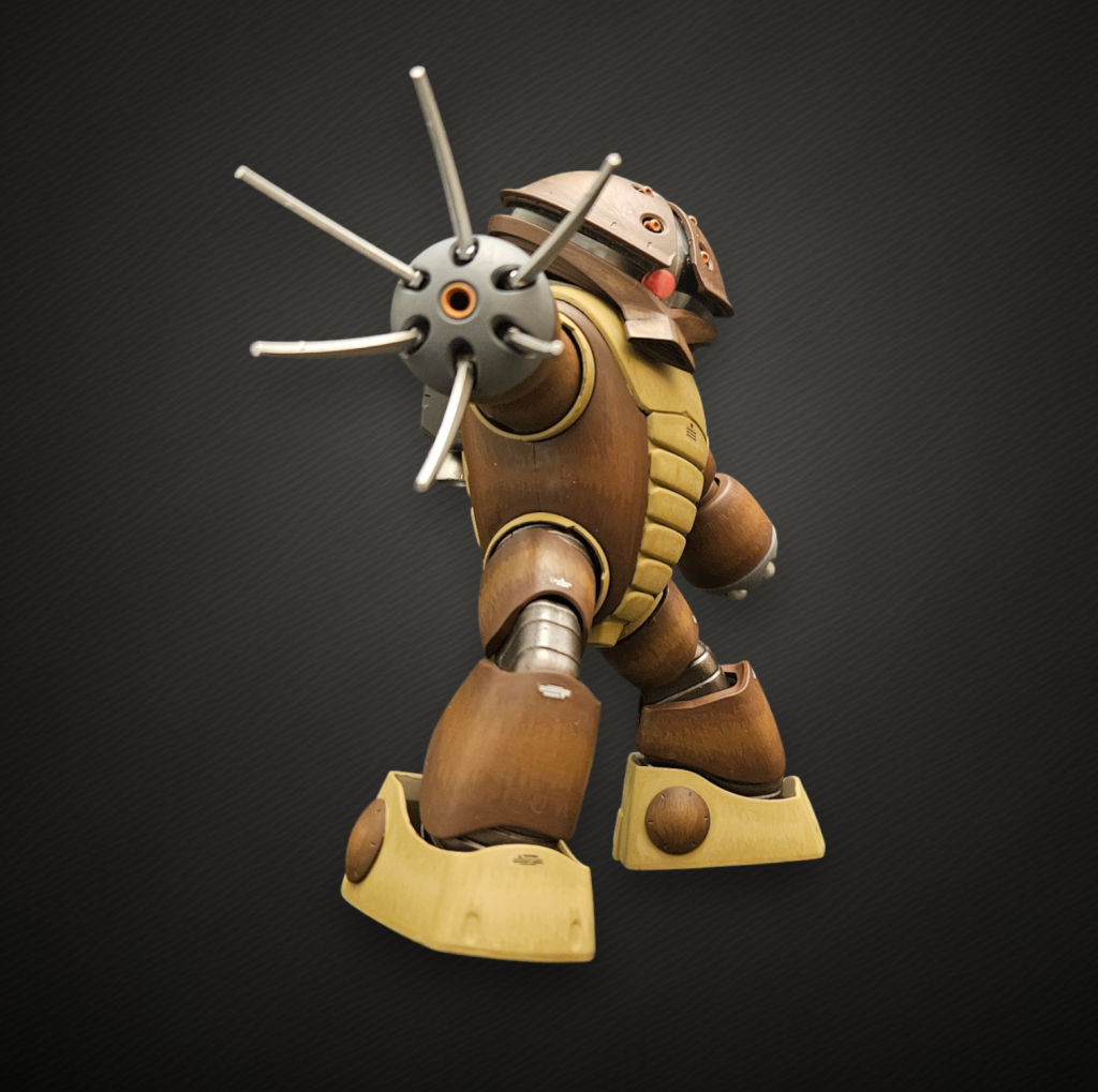 アッガイご自慢の爪を伸ばして