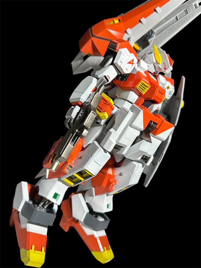 ティターンズのプロトタイプMSをカラバが奪取、一年戦争の英雄アムロ・レイが運用。味方の戦意高揚と相手へのプレッシャーはかなり効果的とか何とか