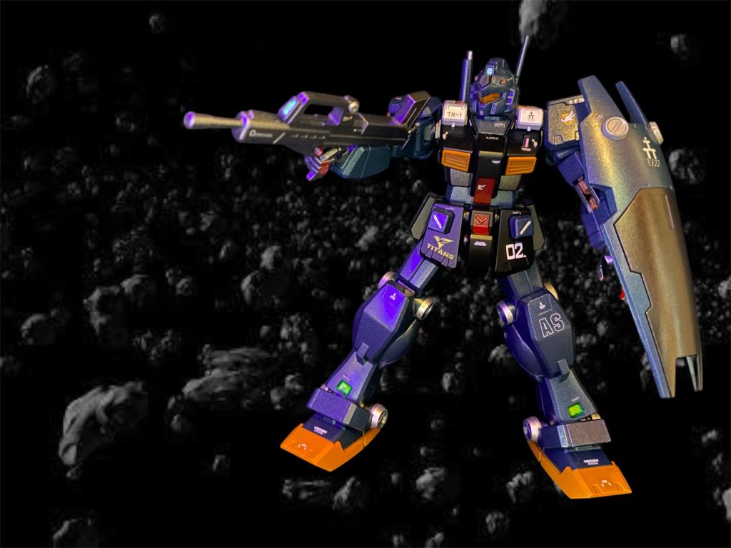 2号機はヘイズルと言えど、現時点では新装備のトライブースターユニットを除けば、全身のパーツ構成比はジム・クゥエルに近い、ヘッドユニットをガンダムヘッドに載せ替えただけの機体である。しかし、エリアルドはガンダムのパイロットになるということの重圧をひしひしと背負い込んでいた。