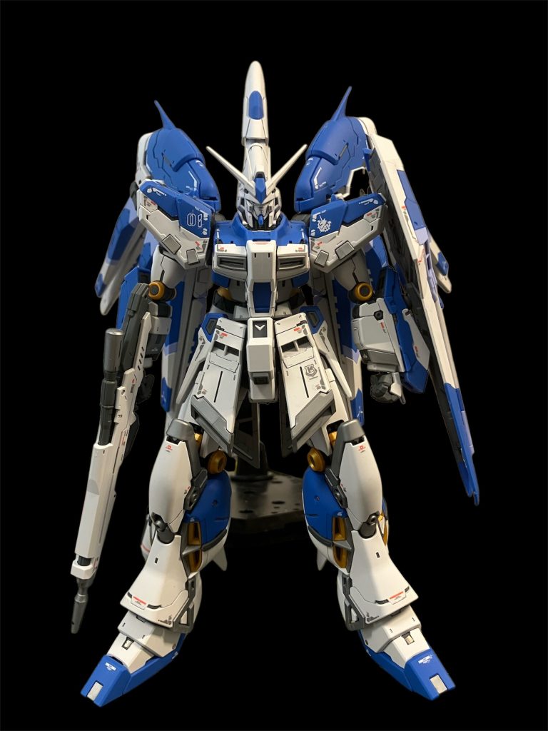 ちょっと左右肩パーツ揃ってないな…。