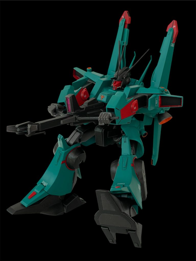 メガランチャー接続足裏が真っ平だったので、少しスジボリいれて塗り分けしました