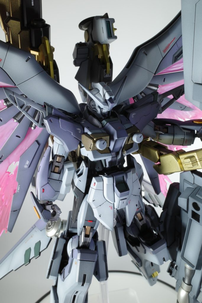 降臨–2枚目/制作者：とびうおのガンプラチャンネル