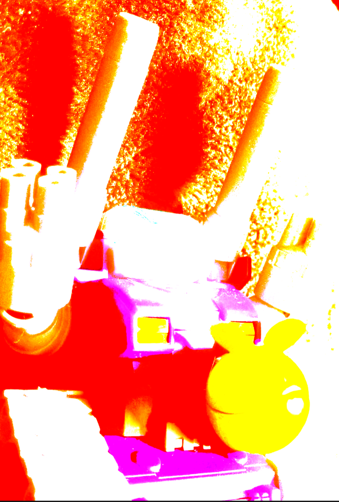 「 ハロ。。。」