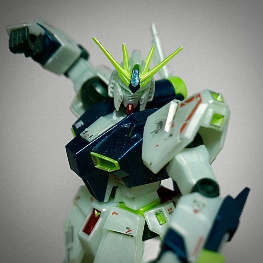 νガンダム νGUNDAM（サイコフレーム発光イメージカラー）by Pandaddy&Co.–4枚目/制作者：Pandaddy