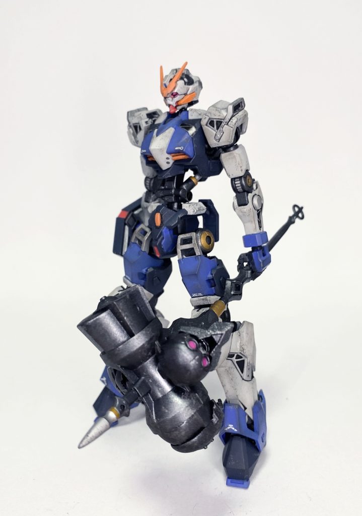 ネイキッド正面手持ちの武器はダンタリオンダンダドウメイス 「檀荼幢」は人の頭が二つ乗った閻魔大王の裁きの道具。「人頭杖」と言った方が特定世代の人にはわかりやすいかもしれません。30MMウェポンセットを組み合わせて作成しています。