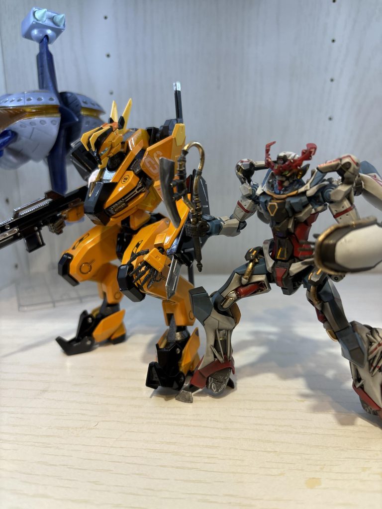 エヴァのデザイナーさんという事でエヴァと比較されますが、工業デザインという事で境界戦機に近い印象でした。たぶん境界戦機作った事がある人少ないのかなと思いますが😅