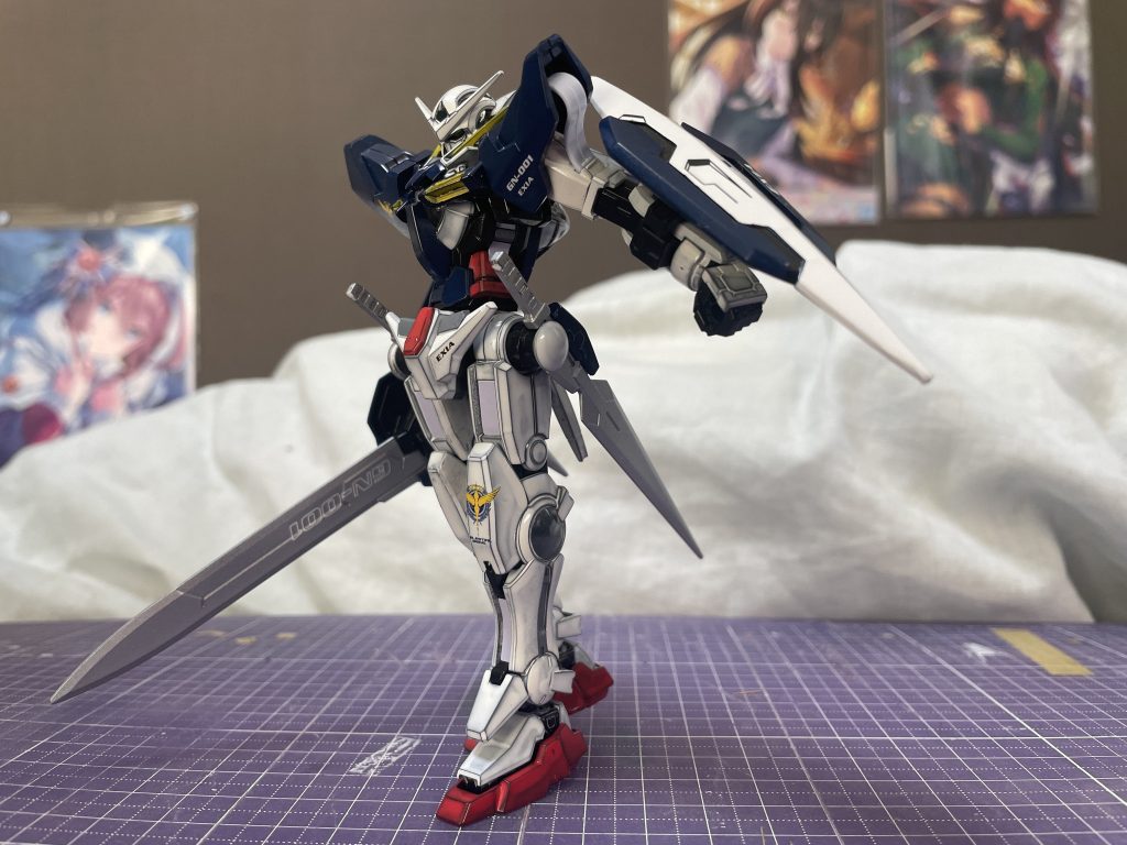 ティエレン 長距離射撃型兵「やったか…!!?」エクシア「…(余裕のスタイリッシュポーズ)」