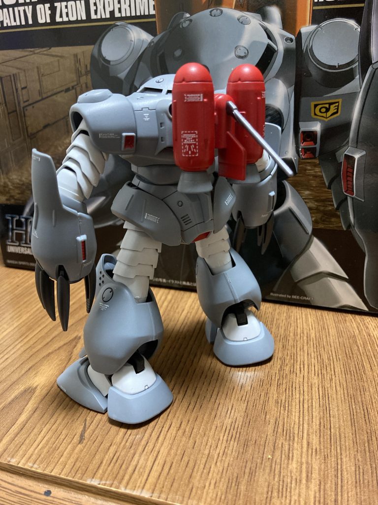 思い切って赤で塗りました