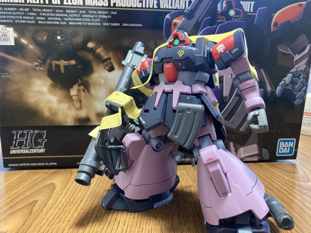 両腕、リヤアーマー、バズーカ、右足付け根フロントアーマー、軽い力で折れてしまいました💦