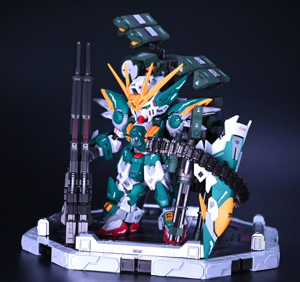 ダブルガトリングガンとガンベルトのセットがどうしても作りたくて作った作品です。幻想的なイメージの多いウイングゼロにも思いのほか噛み合ってくれたと思います。最後まで閲覧ありがとうございました