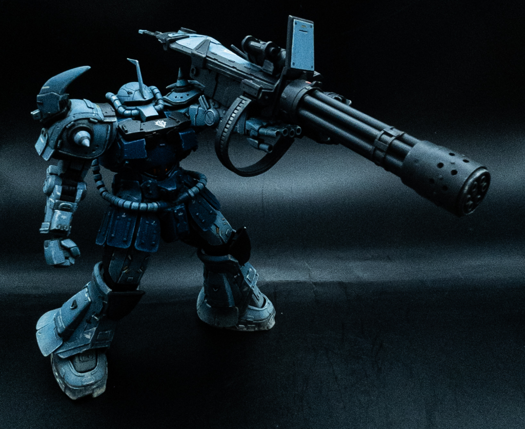 ガンダムに加えて量産型ジムの脅威に対抗すべく、G.G.S. (ジャイアントガトリングシールド) を装備威力の向上は見込めたものの、著しく機体バランスが崩れるために熟練のパイロットであっても機体操作には慣れが必要なシロモノ当然現場からの評価はあまり良くなかった模様…