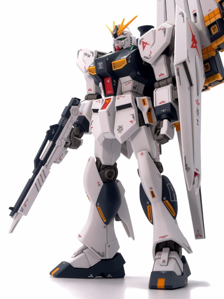 HGUC νガンダム–2枚目/制作者：ハヤマオ