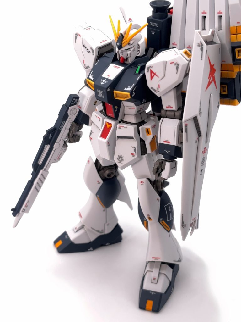 HGUC νガンダム–3枚目/制作者：ハヤマオ