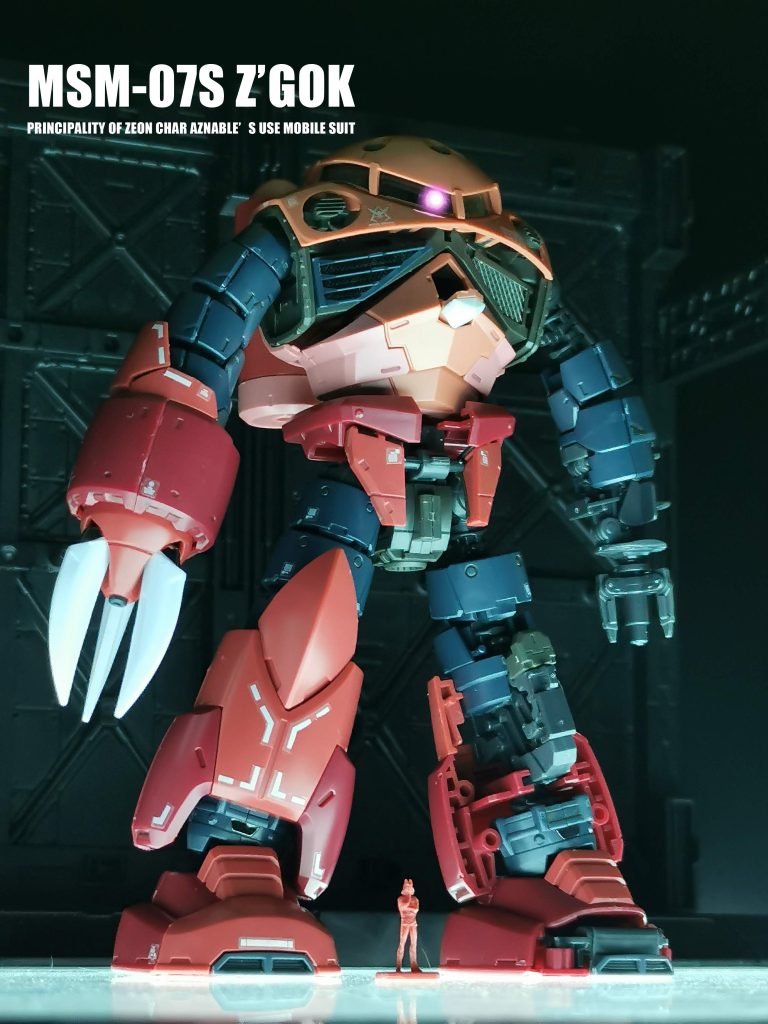 表紙のグポーン画像全体像！モノアイだけフォトショップで加工してみました。ズゴックってイロモノ系な感じで、種子映画でヤツが乗るまで興味薄かったんですが...いやいや、めちゃくちゃカッコいいですねコレ！