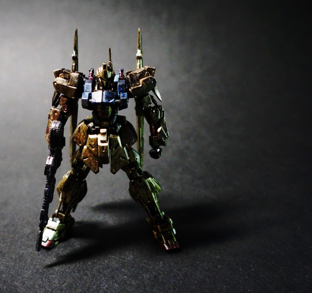 やっと手を付けられたPH-5から、百式をチョイス。