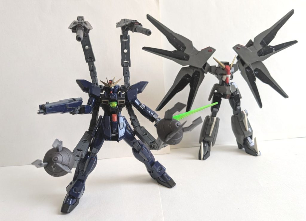 「チームゲテモノガンダム」というには相方のゲテモノ度が高すぎるきらいはあります。