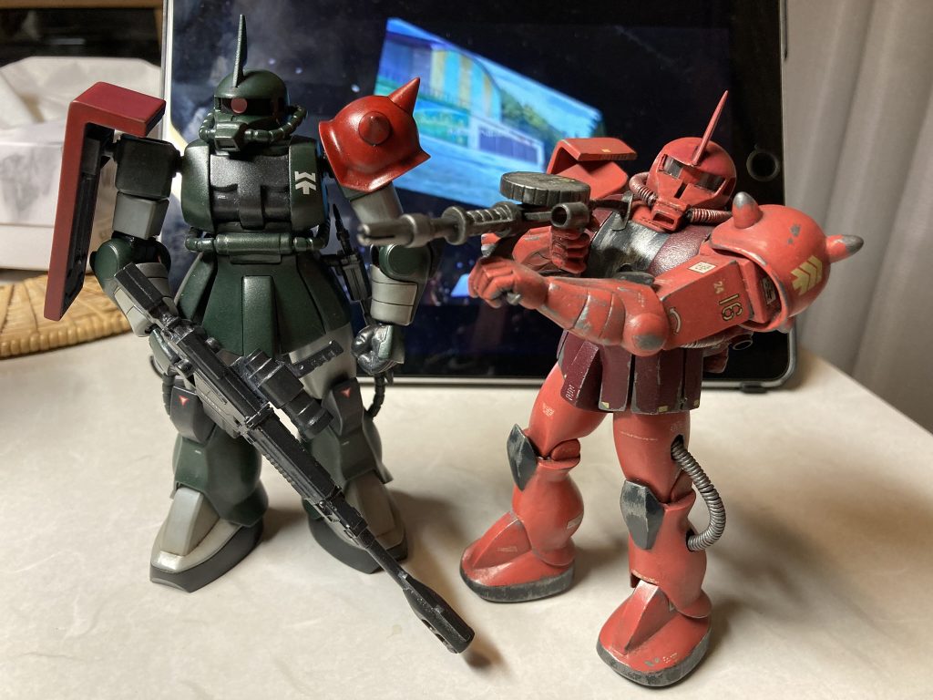 オマケ高校時代に作った旧キットとの共演♬ホビージャパン片手にシコシコ作ってましたね〜