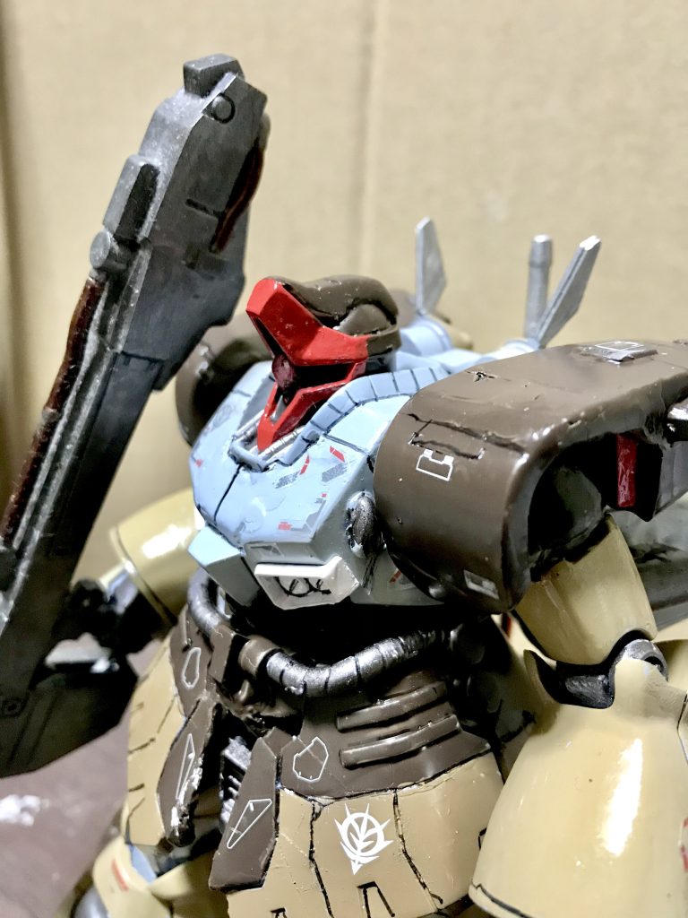 ドライセン頭部は何かカッコ悪かったのでトサカをパテで作りました。