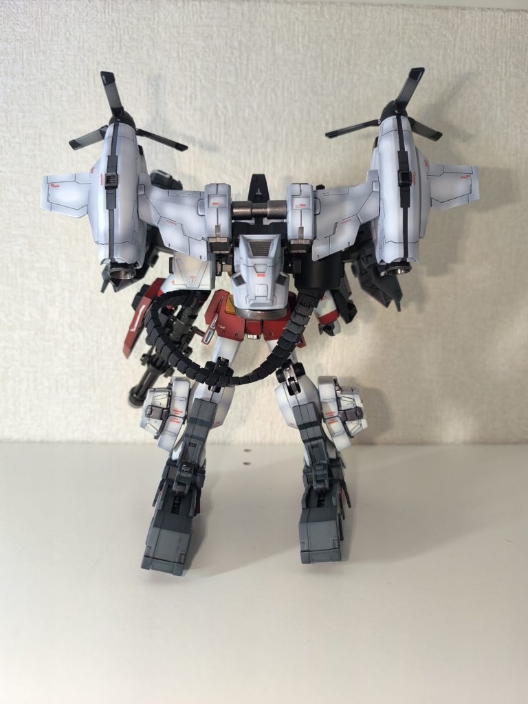 ダムゼルフライは30MMをベースに製作しました。ヘビーアームズ本体とバランスを取るために過剰なモールドは埋めました。