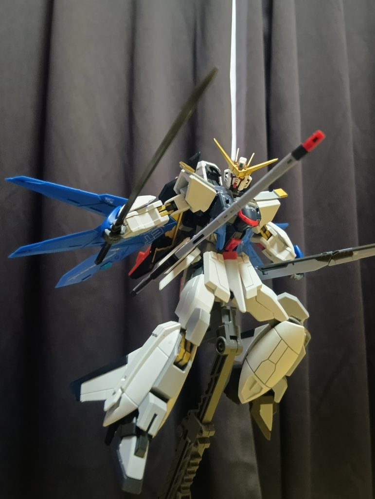 関節部分を金色にしてストフリっぽさを演出してます