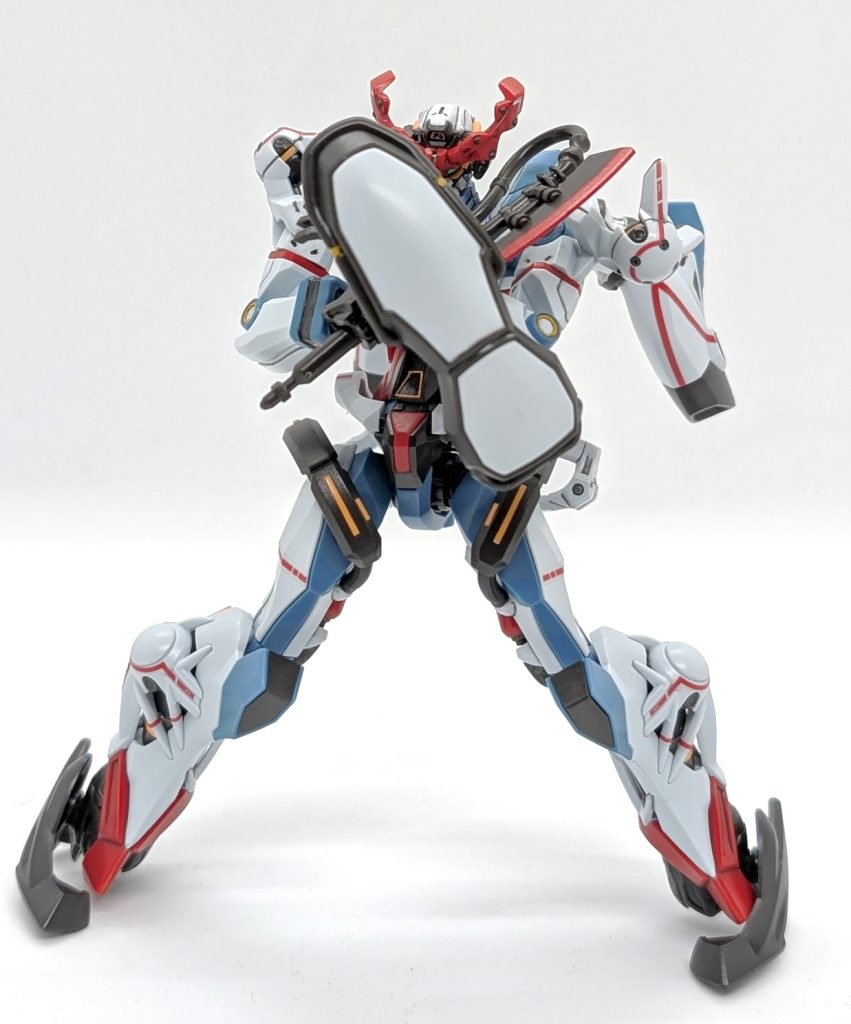 追い詰められた時の、ちょっと女の子っぽい構え股関節が柔軟にうごくのと、肩関節も前にせり出すので、こういったポーズも自由にキマるのがいいですね〜✨