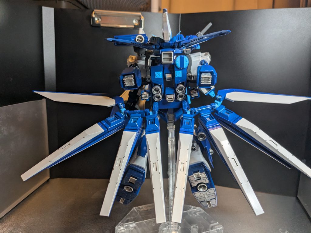 翼に見えるかな？骨だけの、スカルドラゴンかな😅